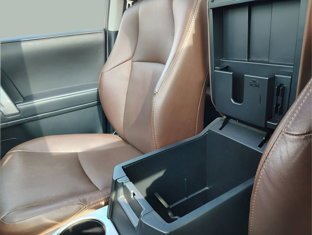 Used 2023 Toyota 4Runner Limited image 24