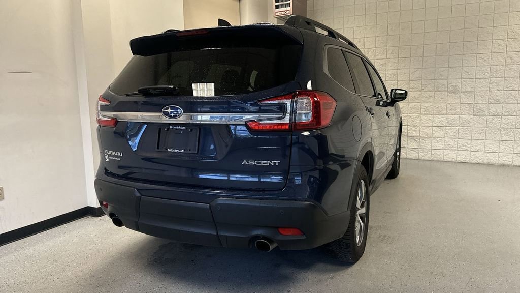 Used 2024 Subaru Ascent Premium w/ Convenience Package image 6