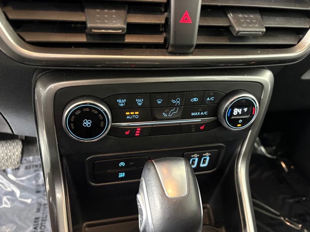 Certified 2018 Ford EcoSport SE image 21