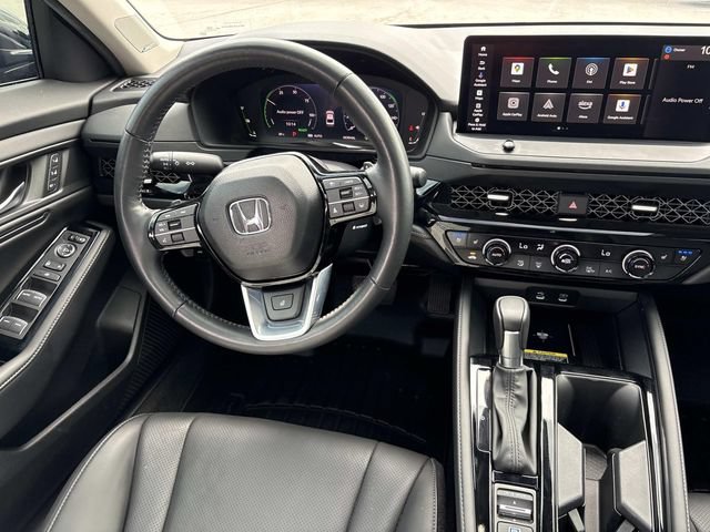 Used 2025 Honda Accord Touring image 12