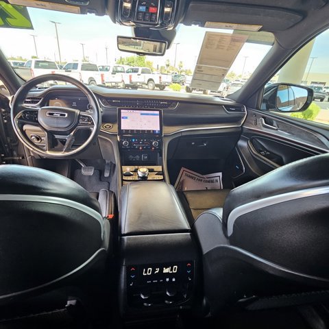 Used 2021 Jeep Grand Cherokee L Overland w/ Luxury Tech Group IV image 15