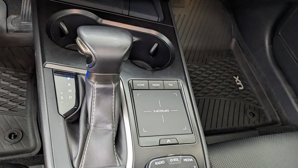 Used 2020 Lexus UX 250h w/ Premium Package AWD/4WD image 30