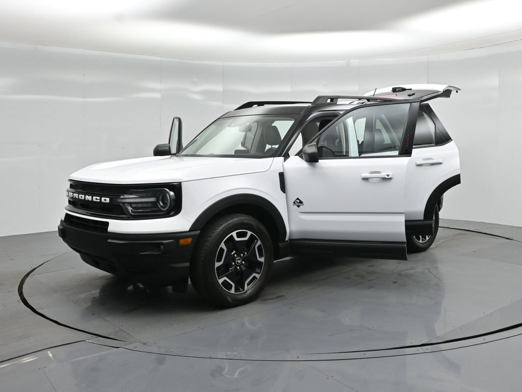 Certified 2022 Ford Bronco Sport Outer Banks w/ Tech Package AWD/4WD image 31