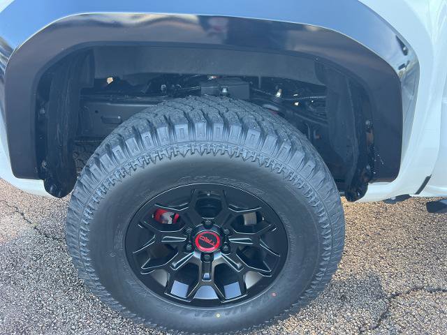 Used 2025 Toyota Tacoma TRD Sport image 6