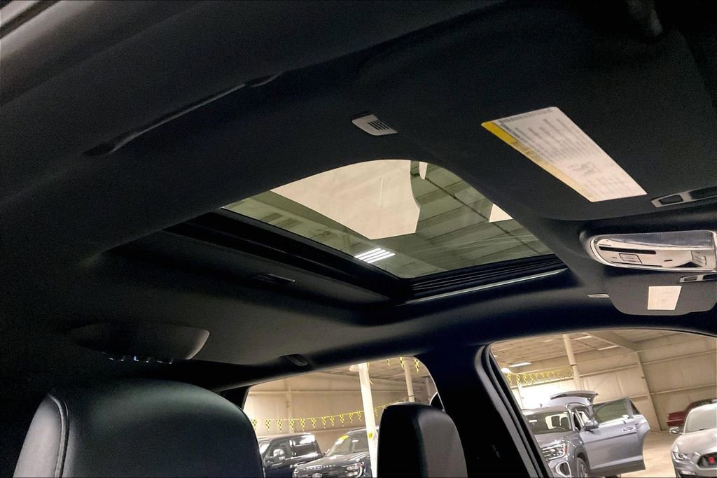 Used 2025 Dodge Durango GT AWD/4WD image 21