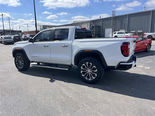 Used 2024 GMC Canyon Denali image 6