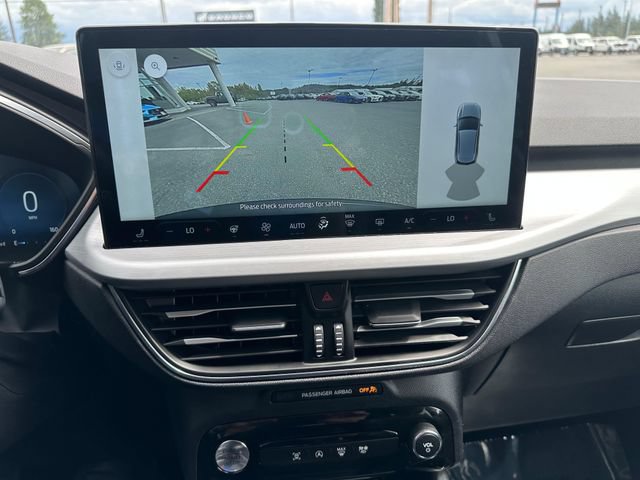 Certified 2025 Ford Escape Platinum AWD/4WD image 16