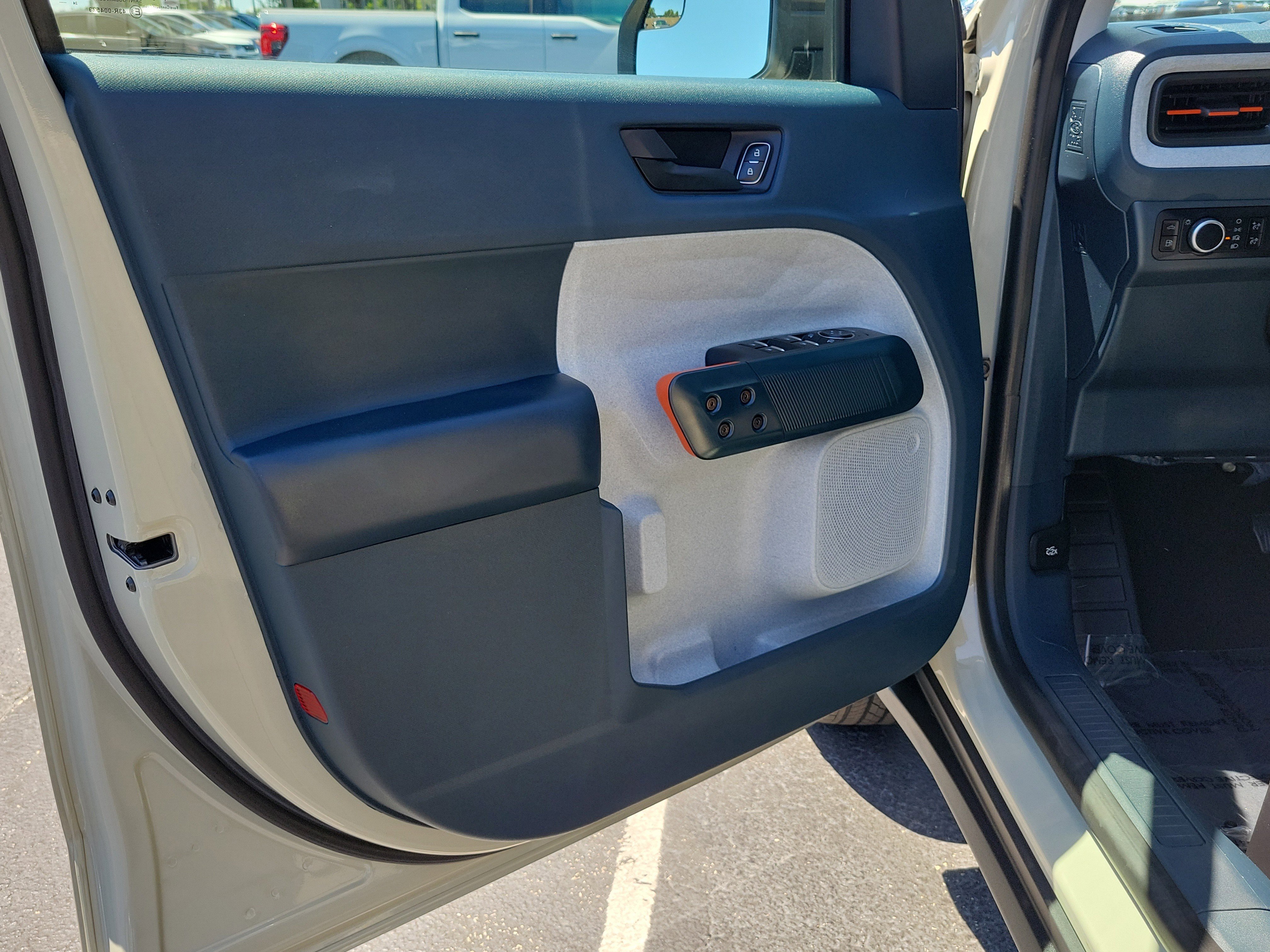 Certified 2024 Ford Maverick XLT FWD image 17