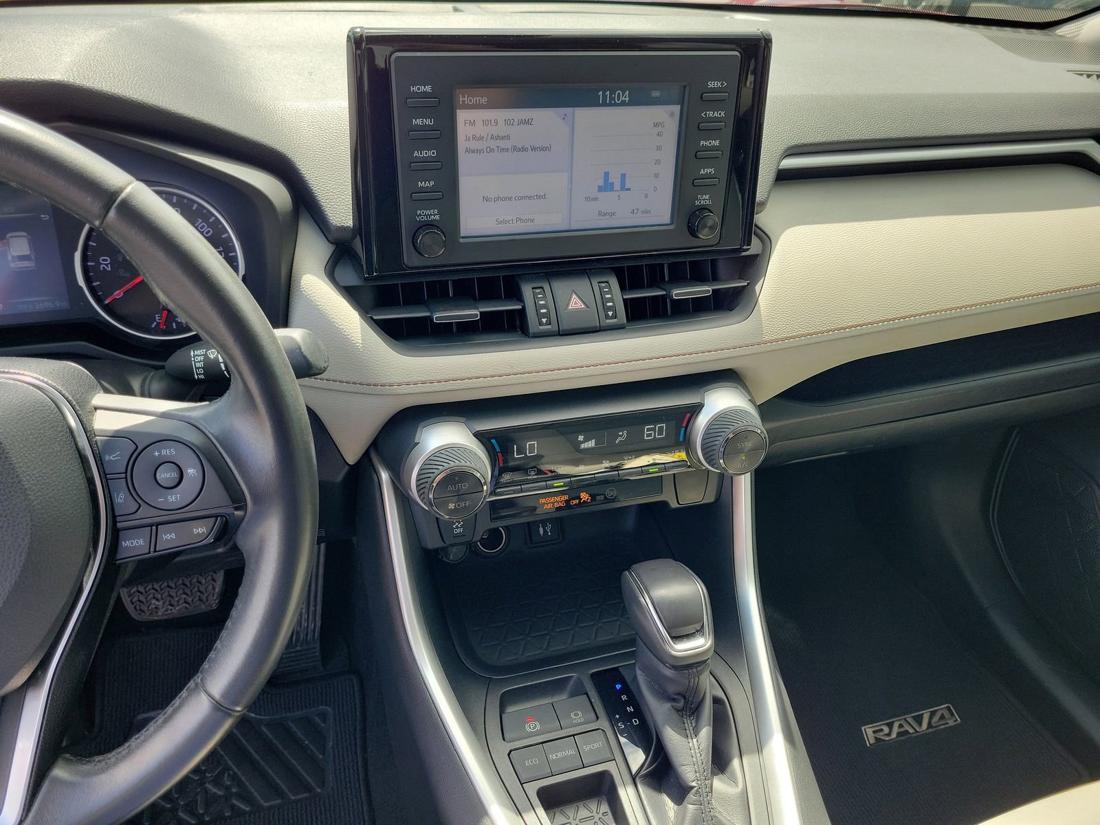 Used 2019 Toyota RAV4 XLE Premium FWD image 24
