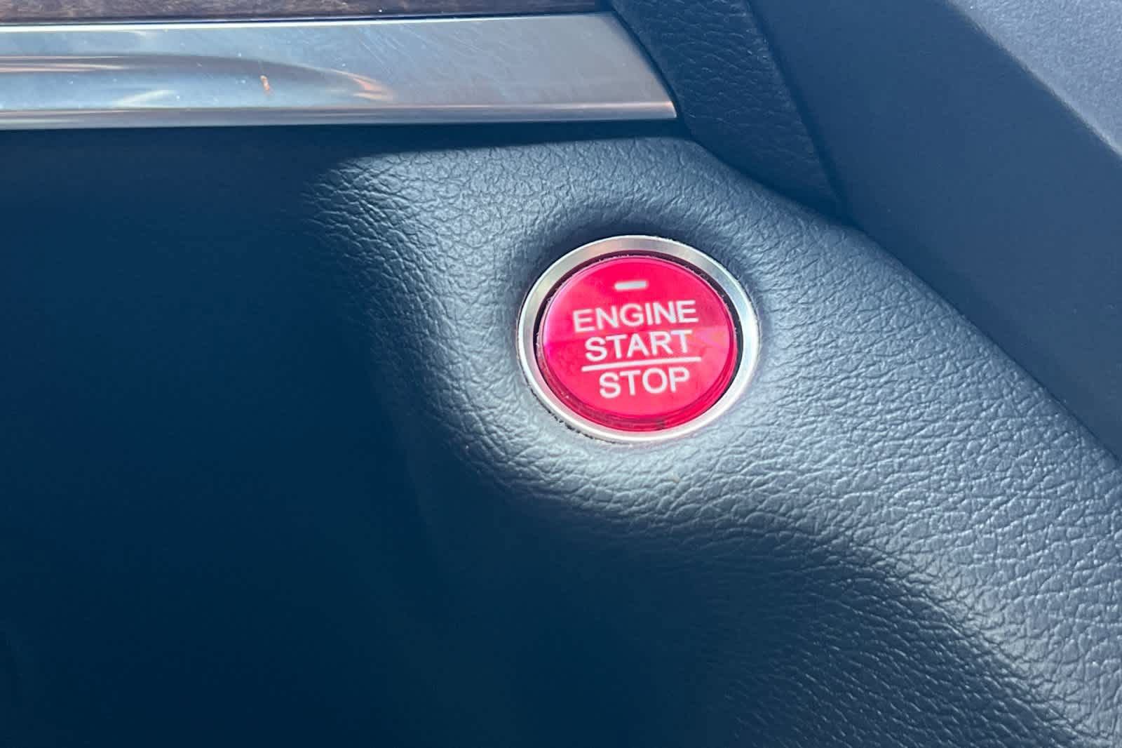 Used 2020 Acura MDX SH-AWD image 24