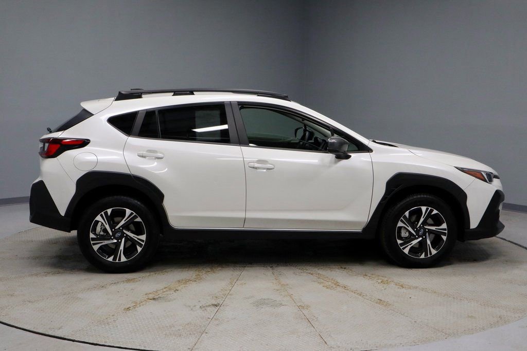 Used 2024 Subaru Crosstrek 2.0i Premium image 6