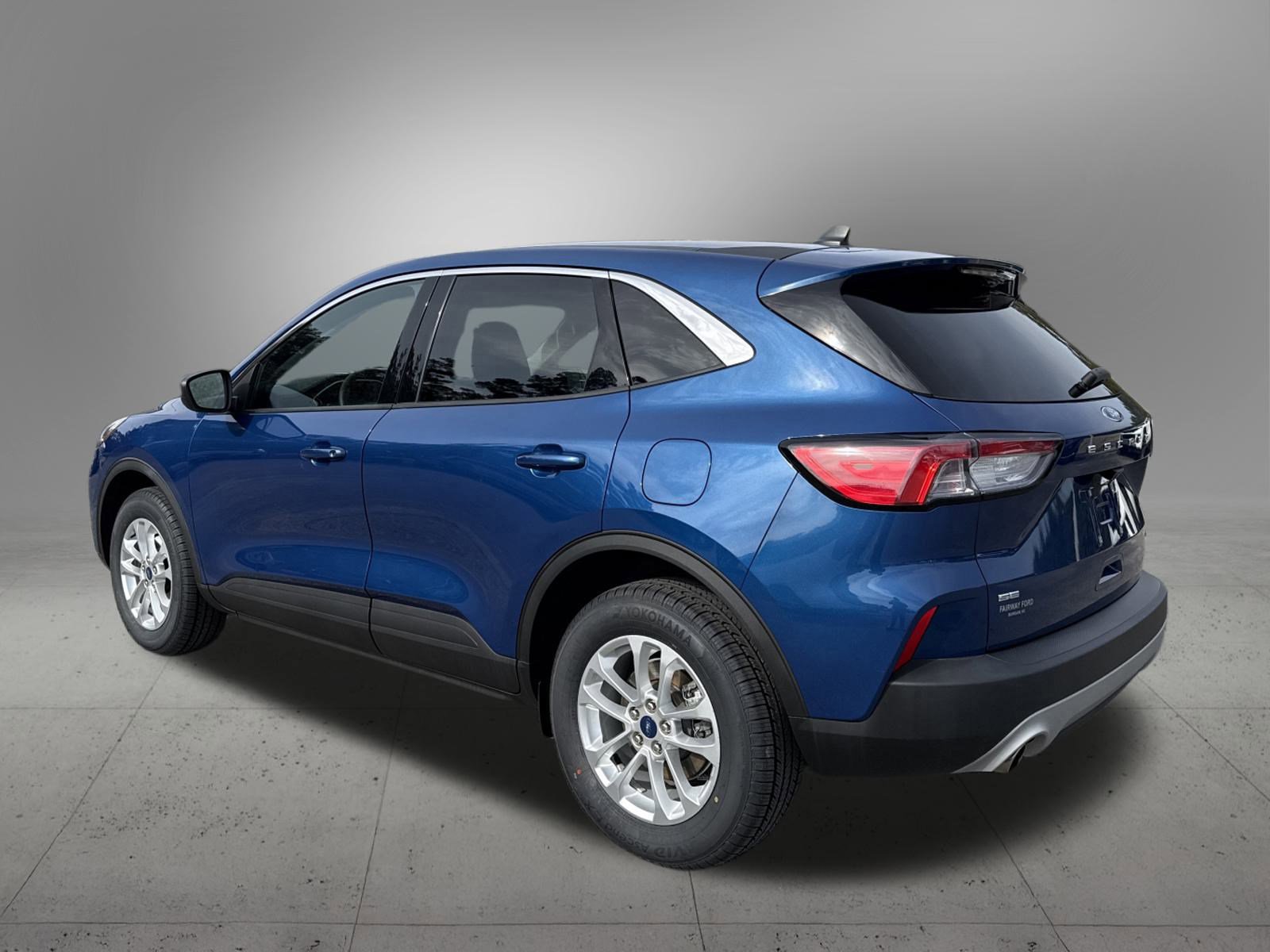 Certified 2022 Ford Escape SE w/ Convenience Package image 3