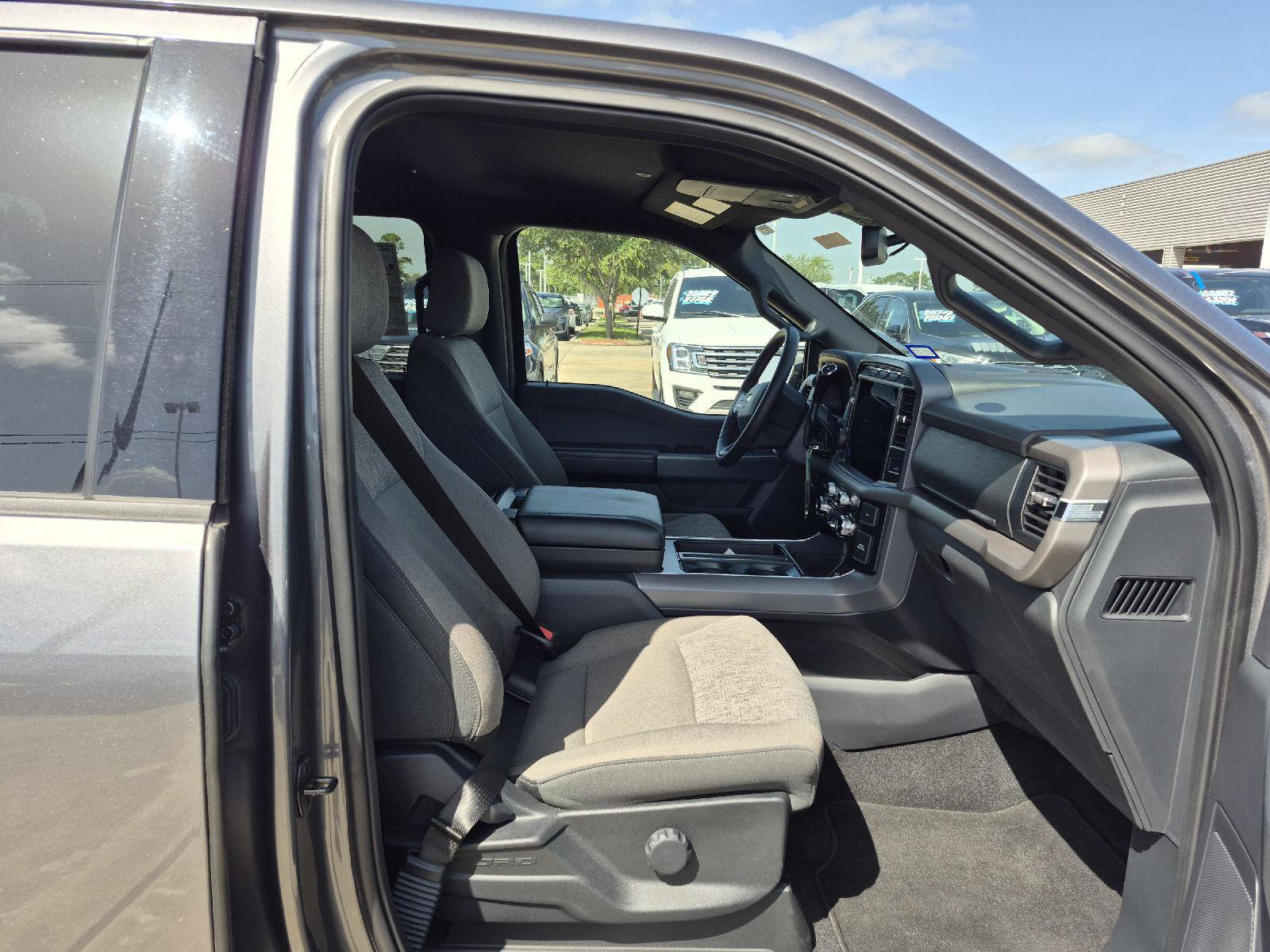 Certified 2024 Ford F150 XLT w/ Mobile Office Package RWD image 10
