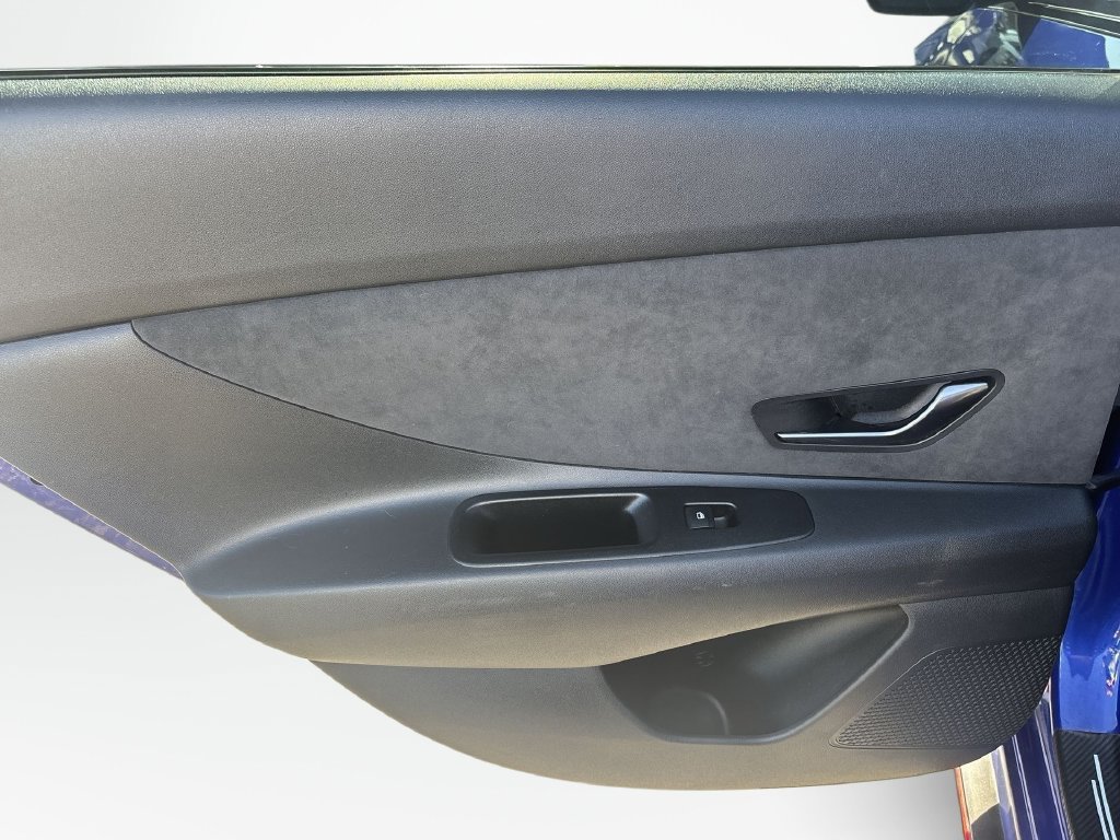 Used 2023 Hyundai Elantra N FWD image 18