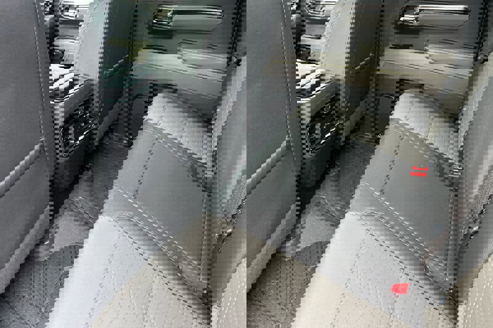 Used 2023 Chevrolet Silverado 1500 ZR2 w/ Technology Package image 10