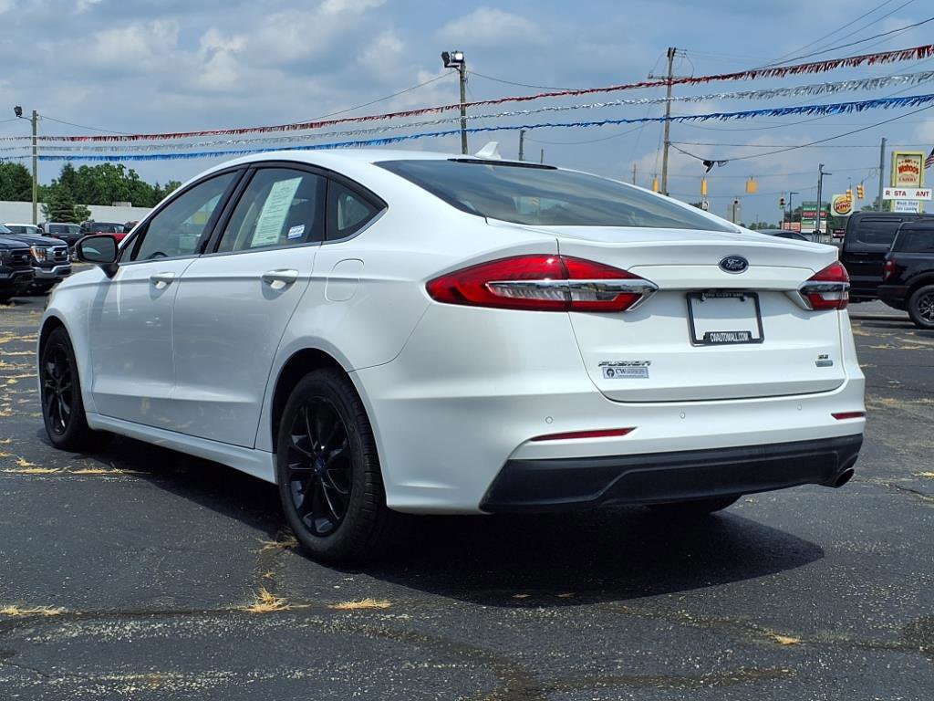 Certified 2020 Ford Fusion SE image 2