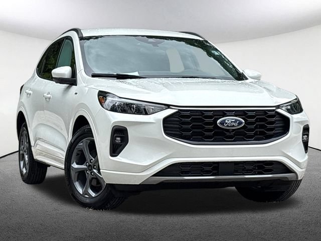 Certified 2023 Ford Escape ST-Line Select w/ Tech Pack #2 AWD/4WD image 2