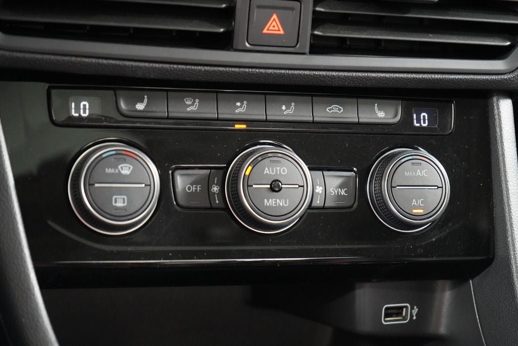 Used 2019 Volkswagen Jetta SEL FWD image 27