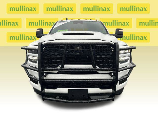 Used 2025 RAM 3500 Laramie AWD/4WD image 16