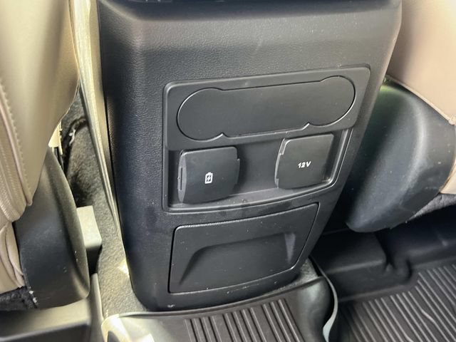Certified 2024 Ford Explorer XLT w/ Equipment Group 202A AWD/4WD image 15