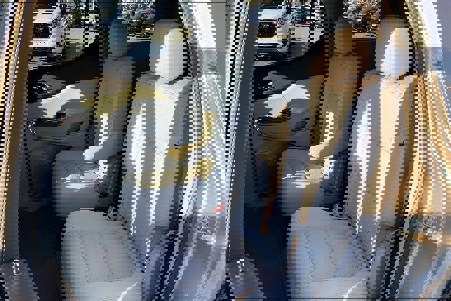 Used 2023 GMC Acadia SLE w/ Driver Convenience Package image 20