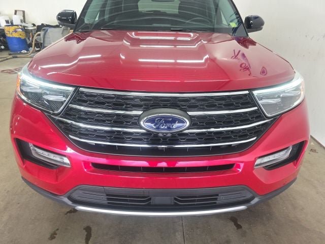 Certified 2024 Ford Explorer XLT w/ Equipment Group 202A AWD/4WD image 18