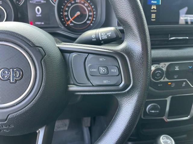 Used 2024 Jeep Gladiator Sport AWD/4WD image 16
