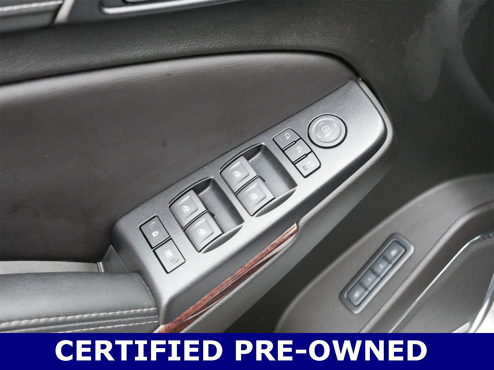 Used 2019 GMC Yukon SLT image 15