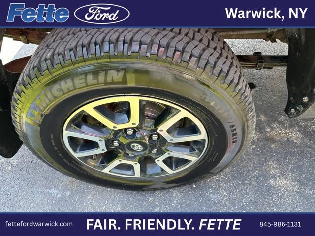 Used 2021 Toyota Tundra SR5 w/ TRD Off-Road Package AWD/4WD image 9