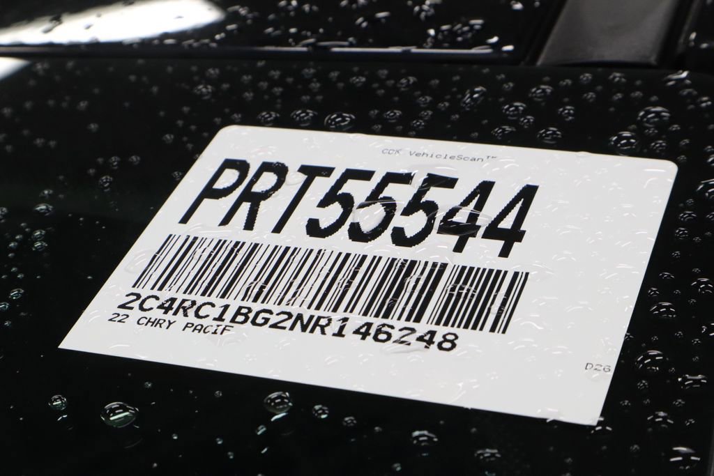 Used 2022 Chrysler Pacifica Touring-L w/ Uconnect Theater Family Group FWD image 36
