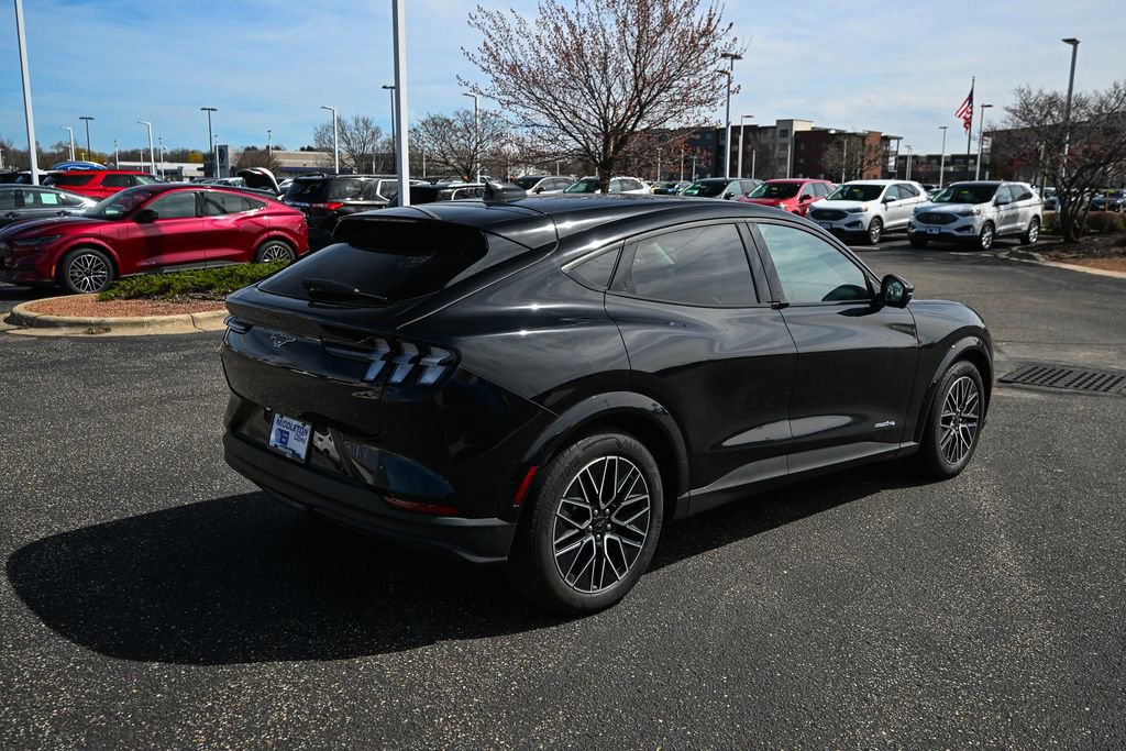 Certified 2025 Ford Mustang Mach-E Premium AWD/4WD image 8