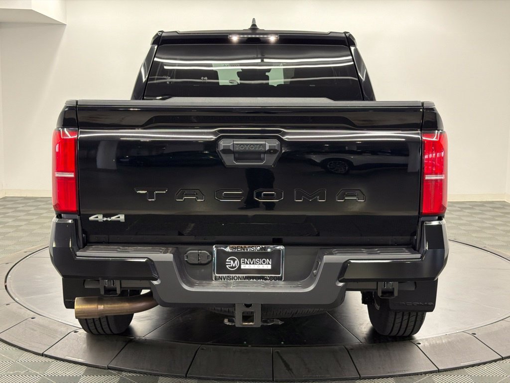 Used 2026 Toyota Tacoma SR5 AWD/4WD image 9