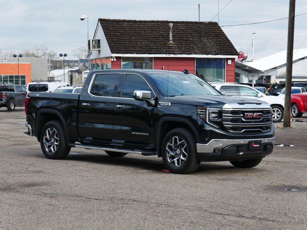 Used 2024 GMC Sierra 1500 SLT w/ SLT Premium Plus Package image 1