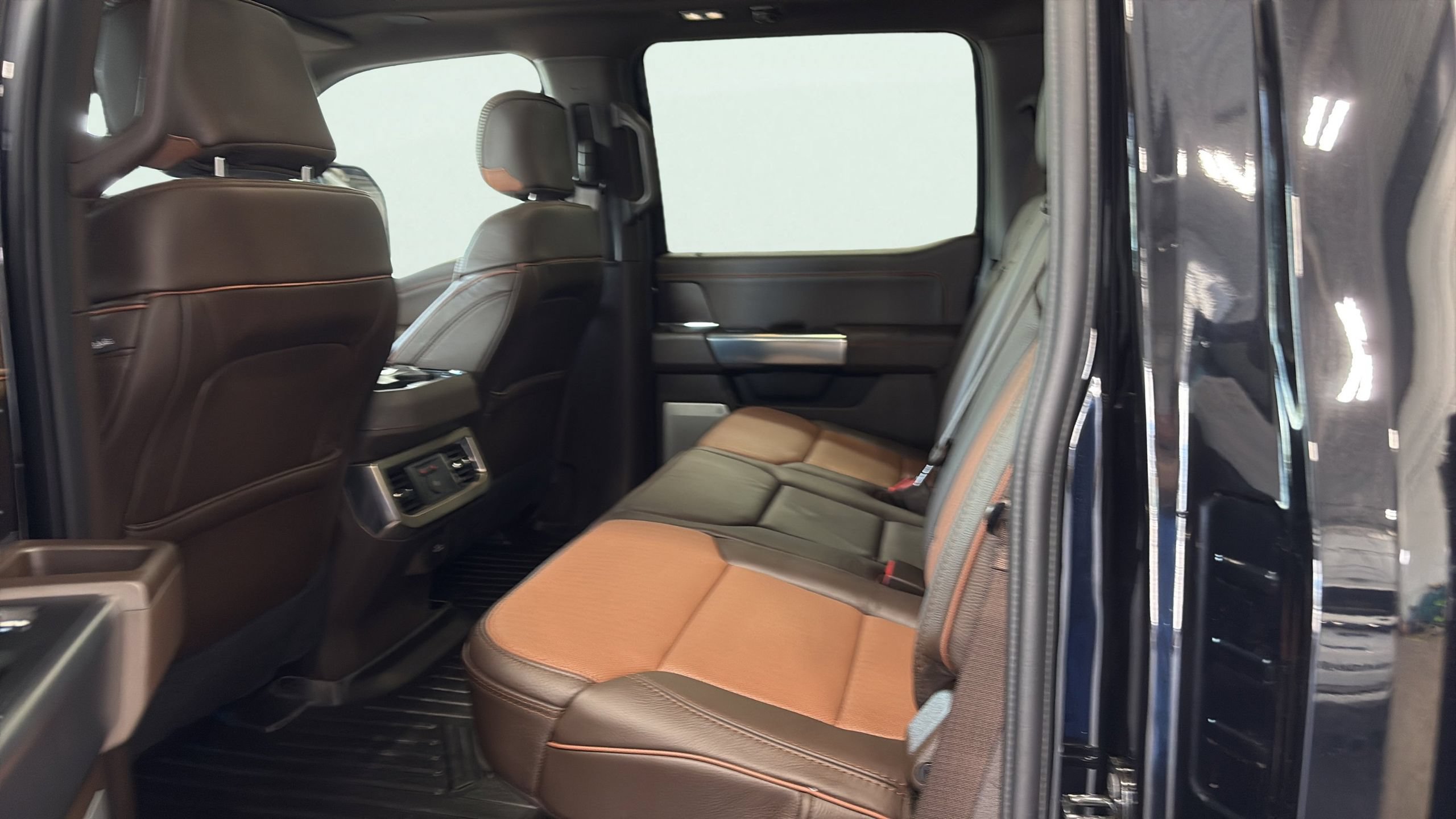 Certified 2026 Ford F250 King Ranch w/ FX4 Off-Road Package AWD/4WD image 13