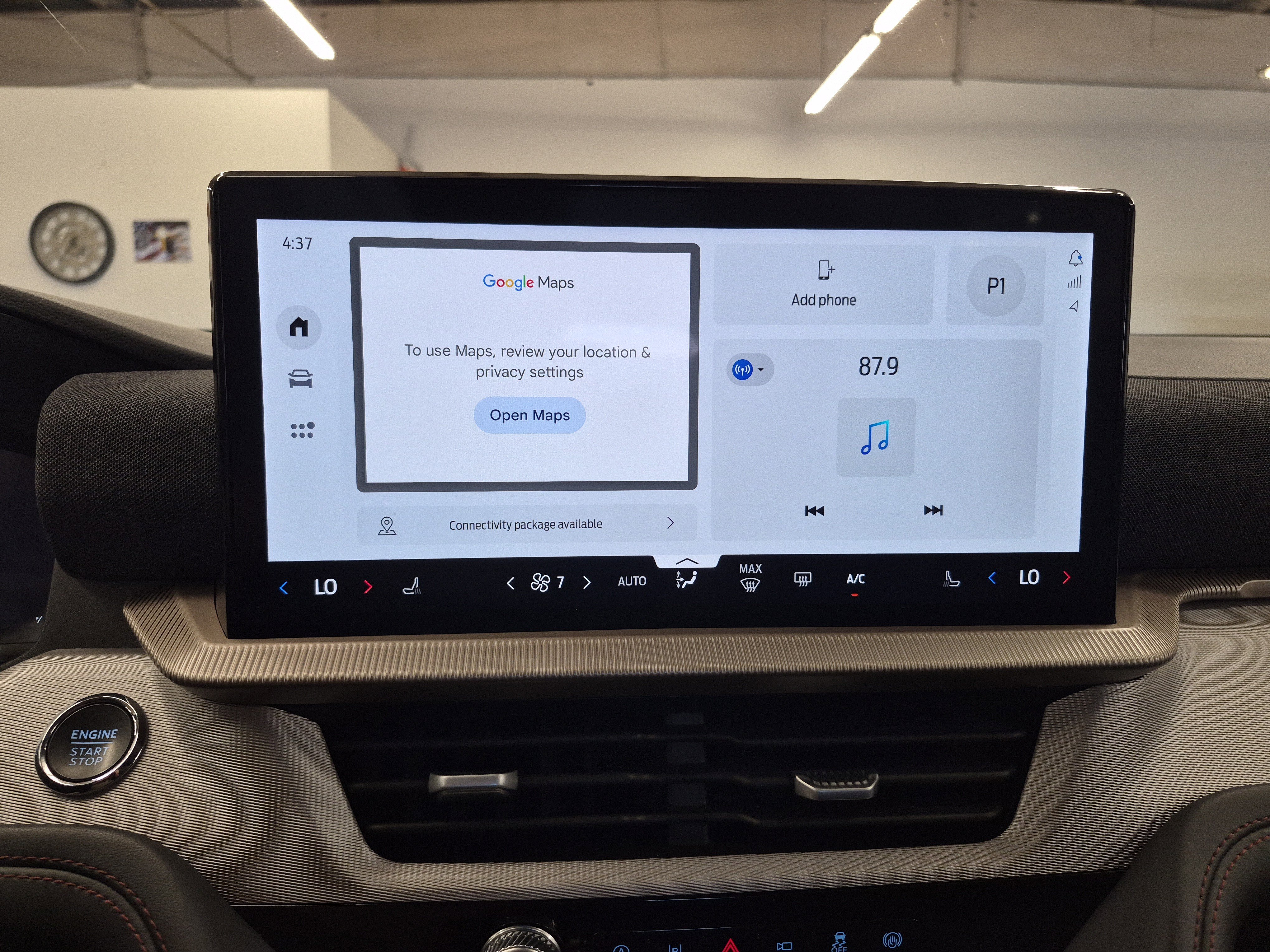 Certified 2025 Ford Explorer Active image 32