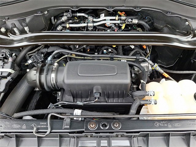 Certified 2023 Ford Explorer ST-Line w/ Class IV Trailer Tow Package image 29