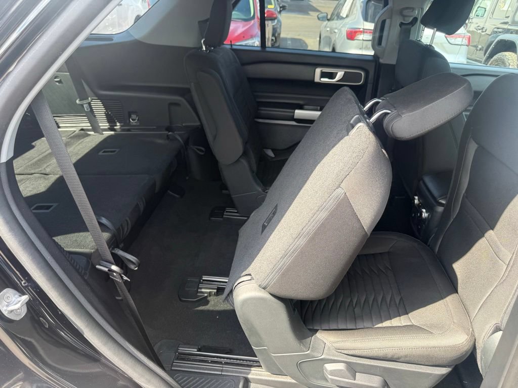 Certified 2021 Ford Explorer XLT RWD image 57