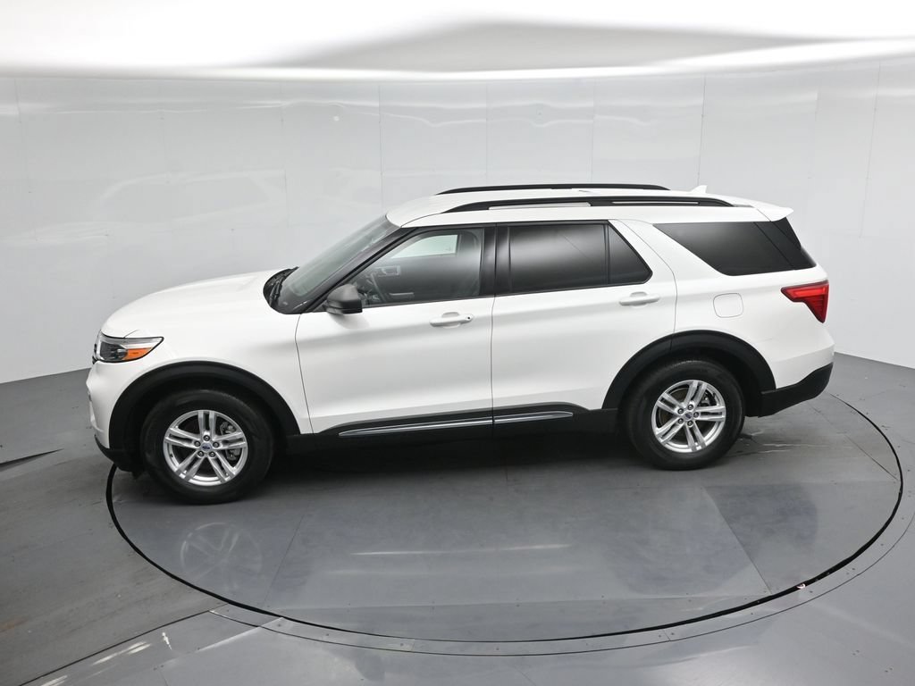 Certified 2023 Ford Explorer XLT w/ Equipment Group 202A RWD image 45
