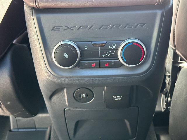 Certified 2025 Ford Explorer Platinum w/ Ultimate Package AWD/4WD image 25
