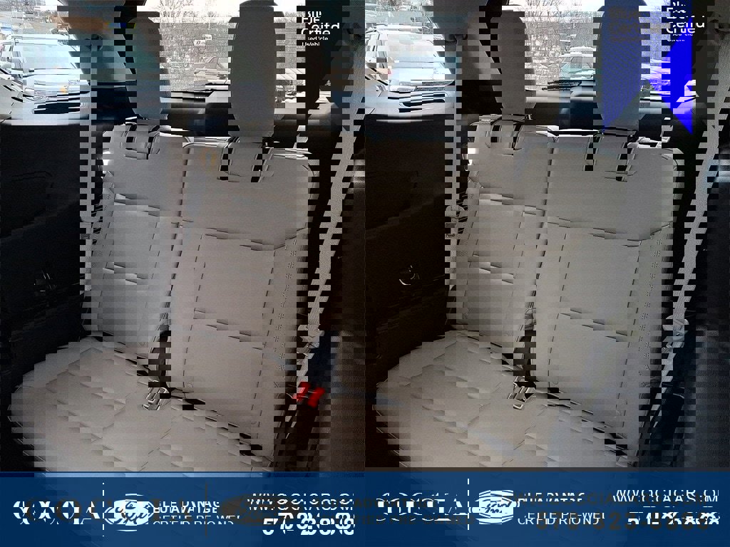 Certified 2022 Ford Explorer XLT w/ Equipment Group 202A image 10