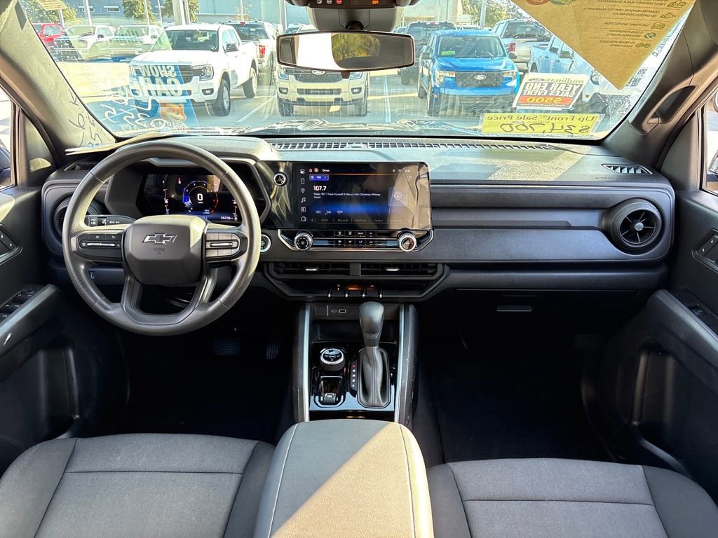 Used 2023 Chevrolet Colorado Trail Boss w/ Technology Package image 11