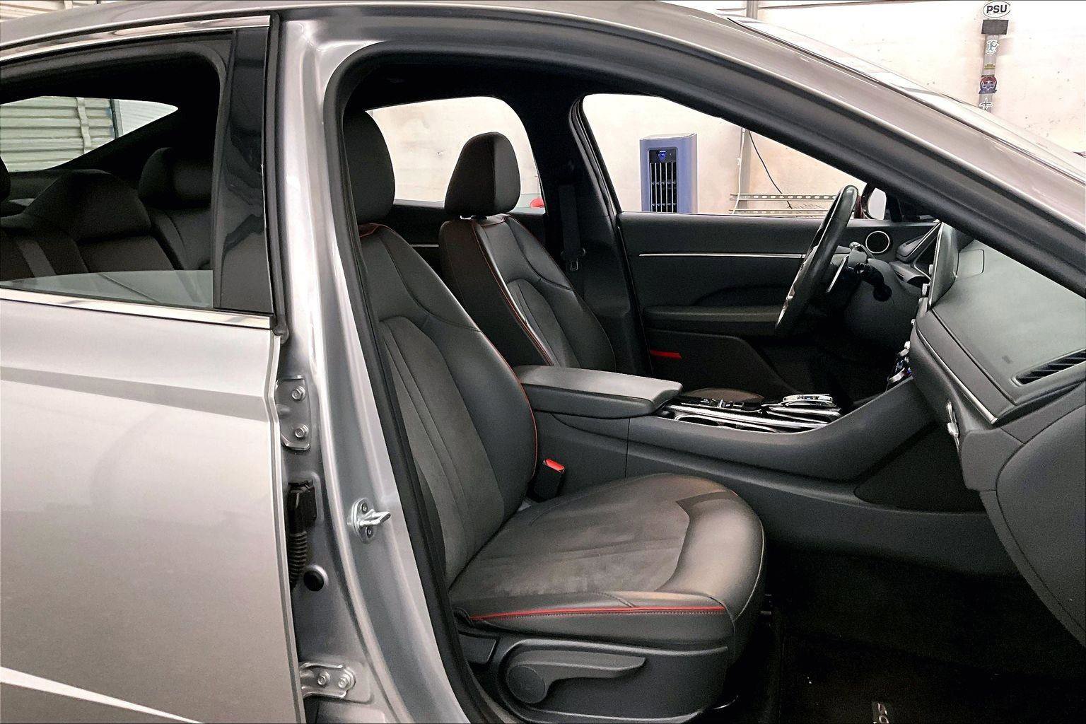 Used 2021 Hyundai Sonata SEL Plus w/ Winter Weather Package image 7