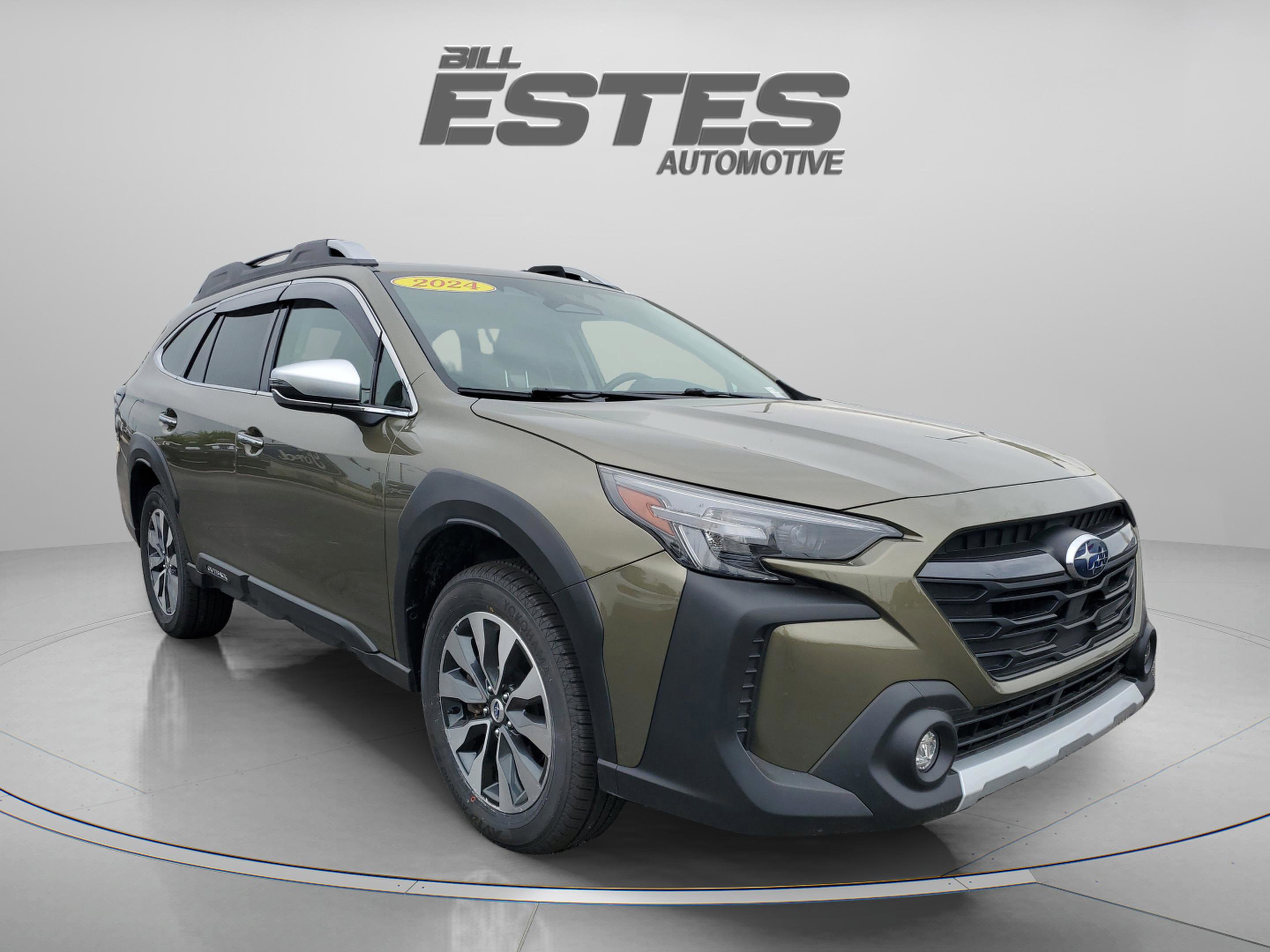 Used 2024 Subaru Outback Touring AWD/4WD image 5