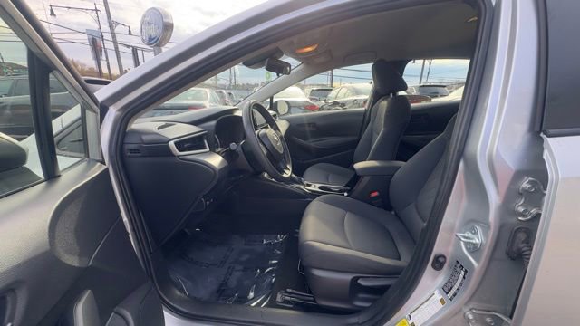 Used 2022 Toyota Corolla LE image 17