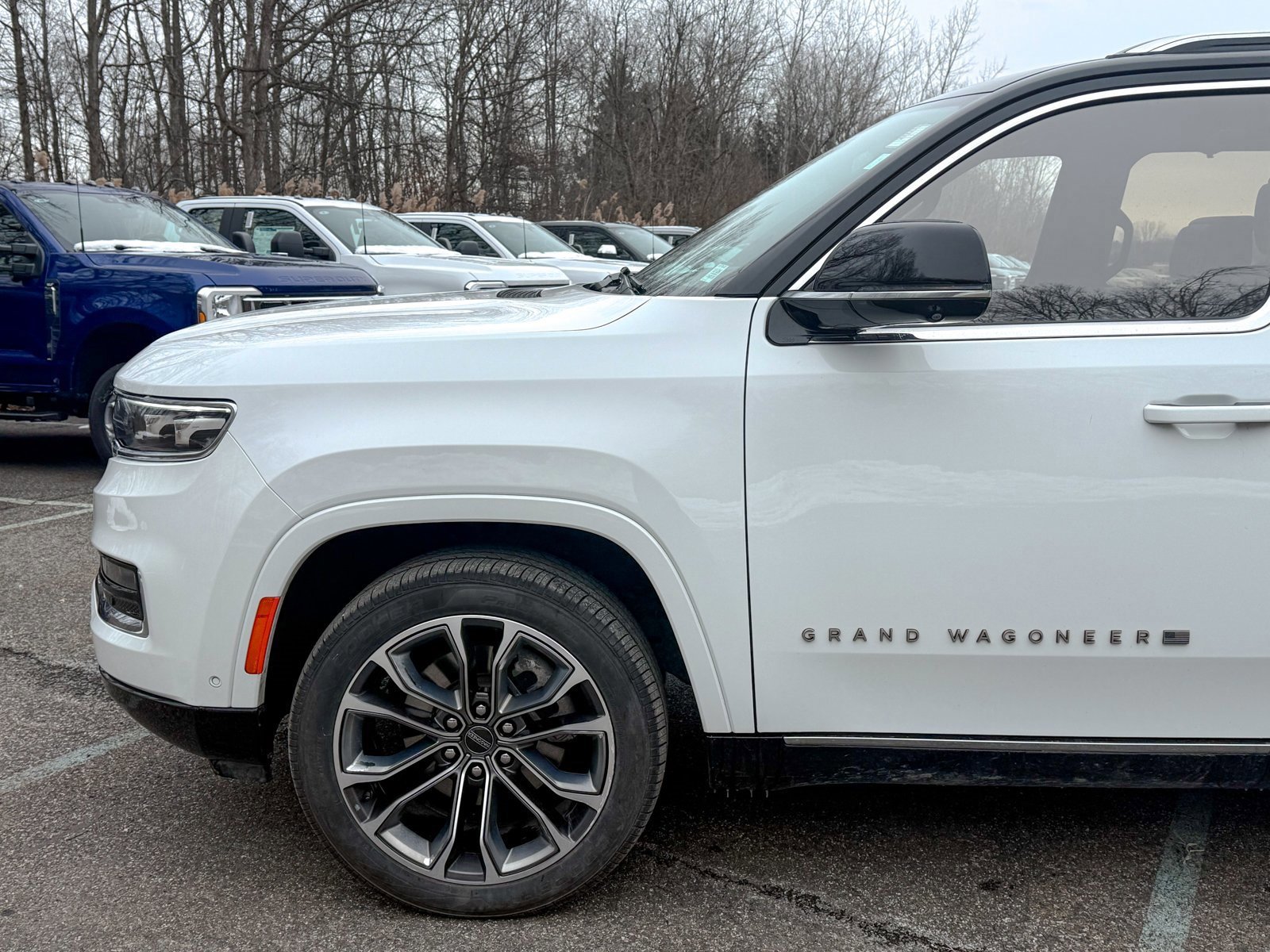 Used 2023 Jeep Grand Wagoneer Series III image 9