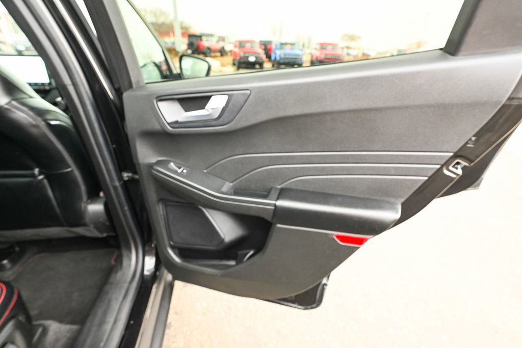 Certified 2023 Ford Escape ST-Line Select w/ Tech Pack #1 image 33