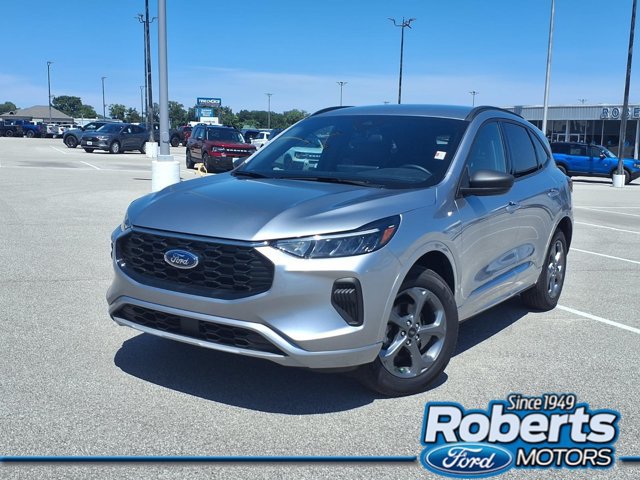 Certified 2024 Ford Escape ST-Line w/ Tech Pack #1 AWD/4WD image 1