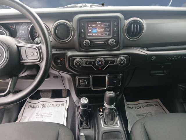 Used 2021 Jeep Wrangler Unlimited Sport AWD/4WD image 11