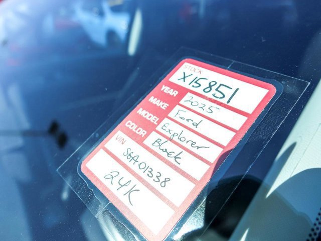 Certified 2025 Ford Explorer Active w/ Active Comfort Package image 36