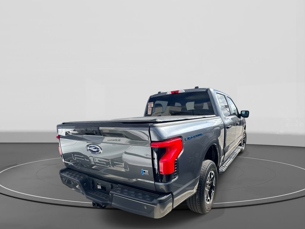Certified 2022 Ford F150 Lightning XLT AWD/4WD image 5